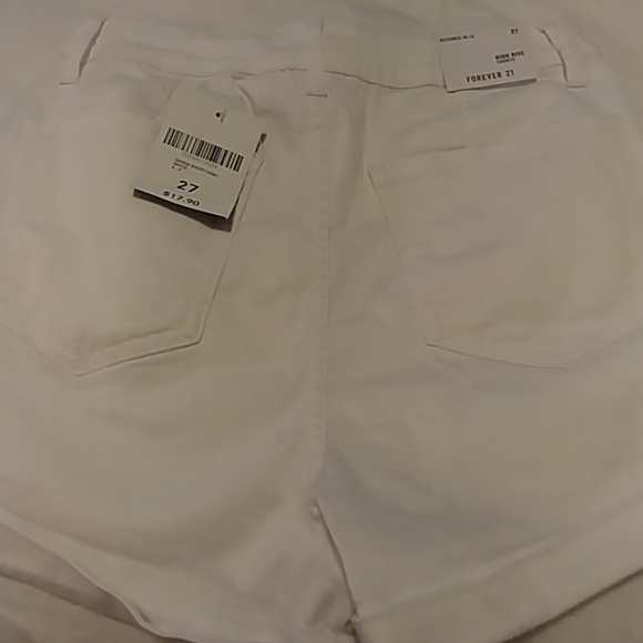 Forever 21 high wasted shorts - Picture 3 of 4